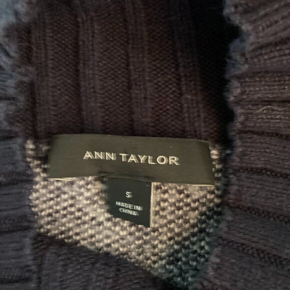 Ann Taylor Mock Neck Sweater, Navy Blue with Pattern, Size S - Picture 5 of 6
